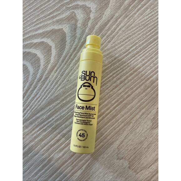NEW Sun Bum Refreshing Sunscreen Spray Face Mist SPF 45 Sheer Protection Tanning - Picture 2 of 3